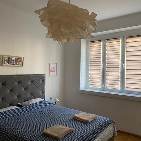 Апартаменты Right In The Heart Of Podgorica! Экстерьер фото